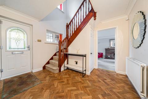31 Alsford Close, Lightwater, GU18 5LF