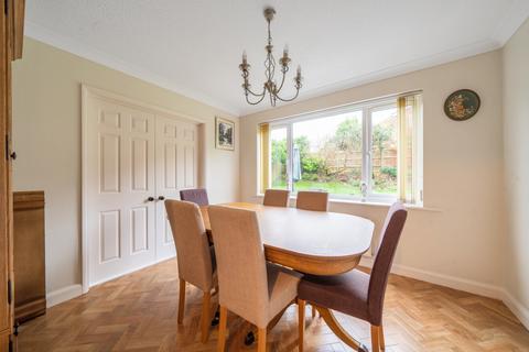 31 Alsford Close, Lightwater, GU18 5LF