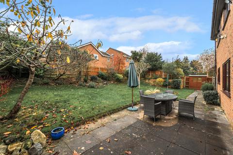 31 Alsford Close, Lightwater, GU18 5LF
