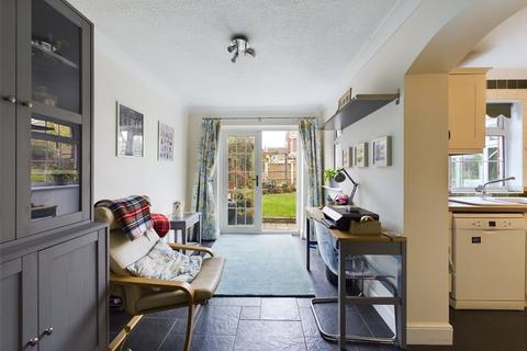 4 bedroom link detached house for sale, Dunton Road, Steeple View, Essex, SS15