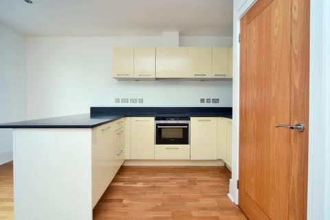 1 bedroom apartment to rent, BRIDGE ROAD, EAST MOLESEY,