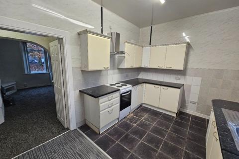 2 bedroom terraced house to rent, Albert Street, Kearsley, Bolton