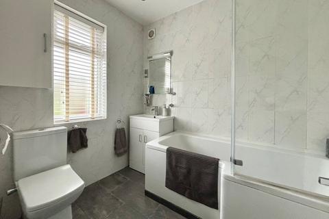 25 Birkbeck Road, Beckenham, BR3 4SL