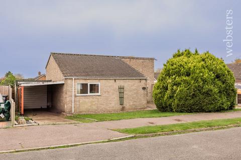 3 bedroom detached bungalow for sale, Cherrywood, Norwich NR14