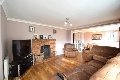 14 Ashlong Grove, Halstead, CO9 2QH
