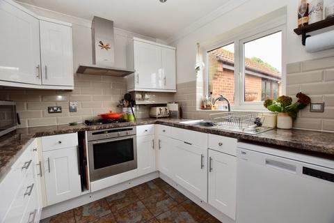 2 bedroom end of terrace house for sale, Brindlegate, Pocklington, York