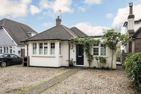 3 bedroom bungalow for sale, Old Farm Road, Hampton TW12