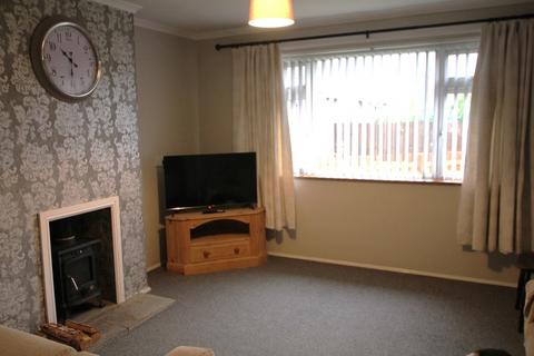 2 bedroom detached bungalow to rent, West Street, Barkston , Grantham