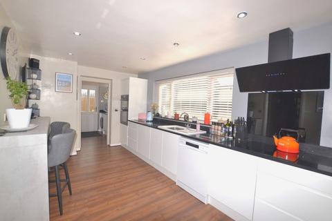 4 bedroom detached house for sale, Highfield Close, Foston, Grantham
