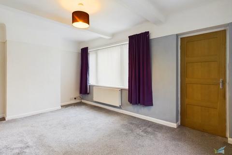 2 bedroom end of terrace house to rent, Richmond Close, Bebington CH63