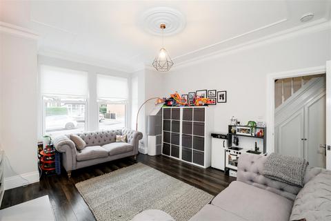 5 bedroom end of terrace house for sale, Derby Road, London