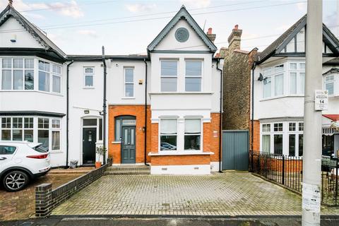 5 bedroom end of terrace house for sale, Derby Road, London