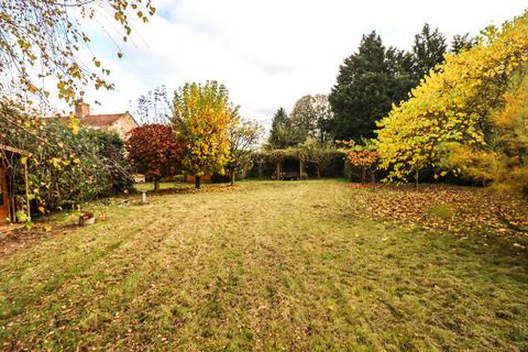 2 bedroom end of terrace house for sale, Kettlestone