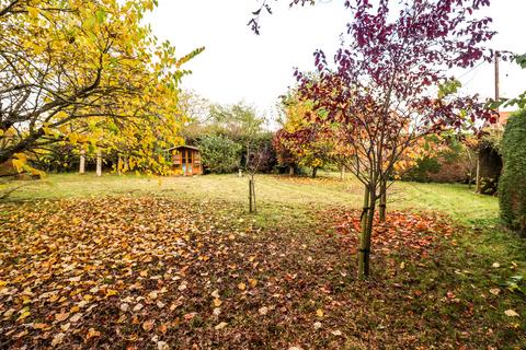 2 bedroom end of terrace house for sale, Kettlestone