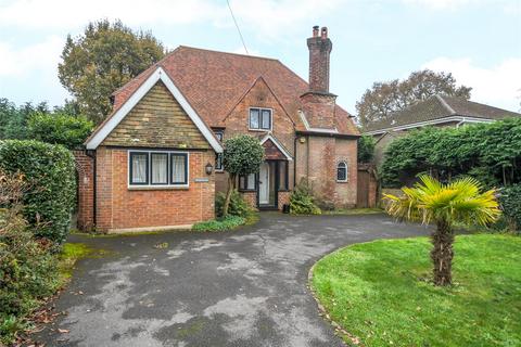 4 bedroom detached house for sale, Highfield Crescent, Hindhead GU26