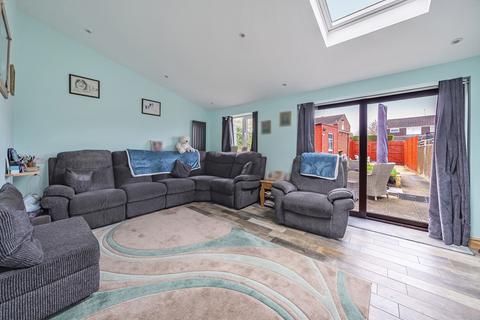 5 bedroom semi-detached house for sale, Mill House Drive, Gloucestershire GL50