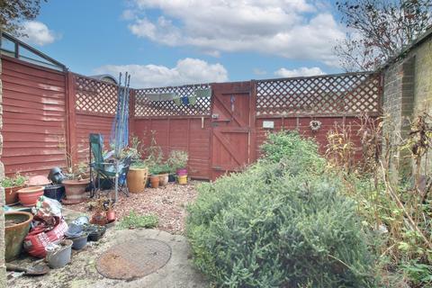 2 bedroom cottage for sale, High Street, Chatteris