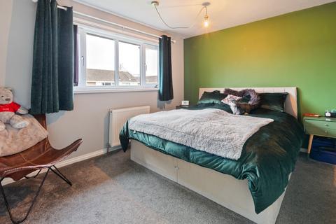 6 Loft Avenue, Grimsby, DN37 9AG