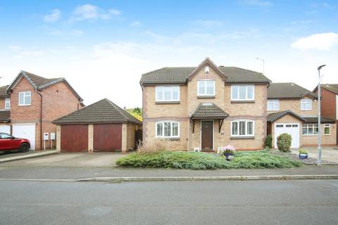 4 bedroom detached house for sale, Simmonds Way, Atherstone