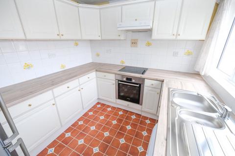 2 bedroom maisonette for sale, Place Farm Avenue, Orpington