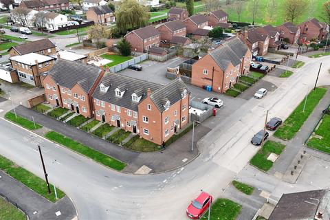 4 bedroom end of terrace house for sale, Bishop Alcock Road, Hull