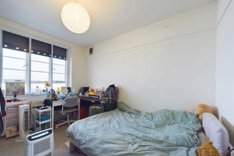 2 bedroom apartment to rent, George Elliston House, Old Kent Rd