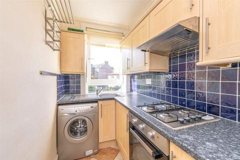 2 bedroom flat for sale, 131/1 Restalrig Road South, Edinburgh, EH7