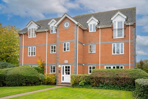 2 bedroom ground floor flat for sale, Woodhead Drive, Laburnum House The Beeches Woodhead Drive, CB4