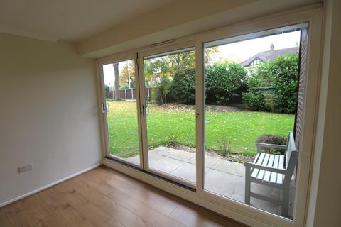 2 bedroom ground floor flat to rent, Narboro Court, Manor Road, Romford, Essex, RM1