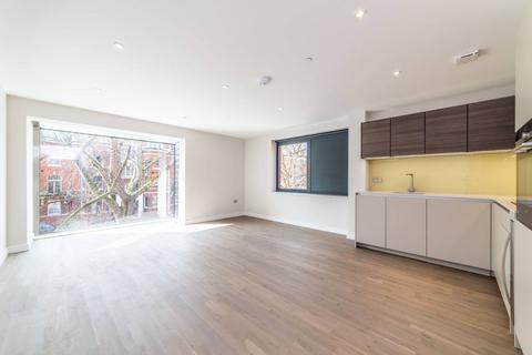 2 bedroom flat to rent, Finchley Road, Hampstead, London, NW3