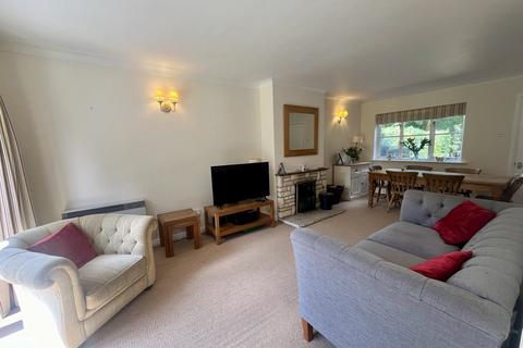 3 bedroom semi-detached house for sale, Barn Close, Kintbury