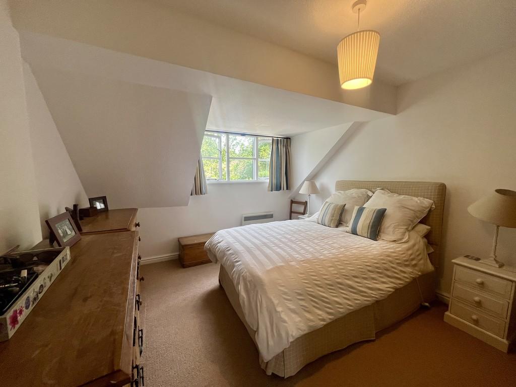 Bed 1