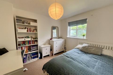 4 Barn Close, Kintbury, Hungerford, RG17 9YU