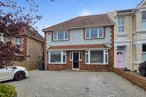 3 bedroom end of terrace house for sale, Cross Road, West Sussex BN42