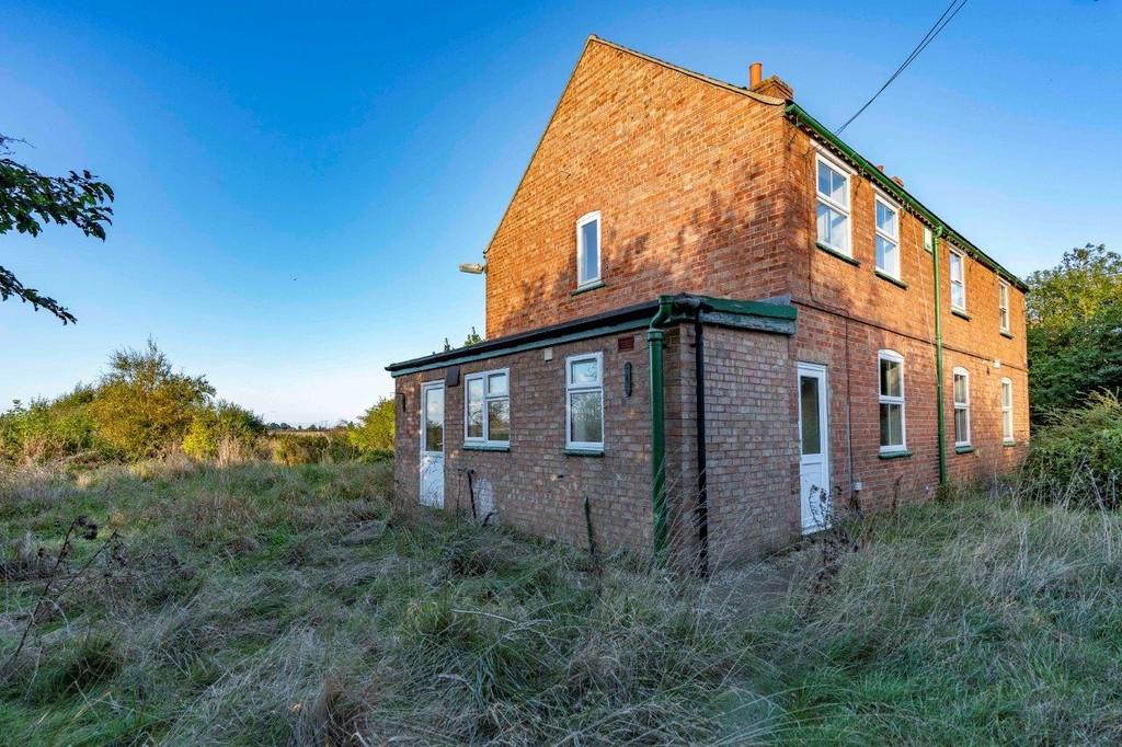 19   Cottage Two Frontage