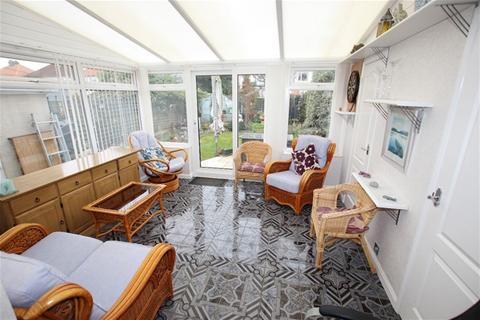 3 bedroom semi-detached house for sale, Melbourne Road, Clacton on Sea