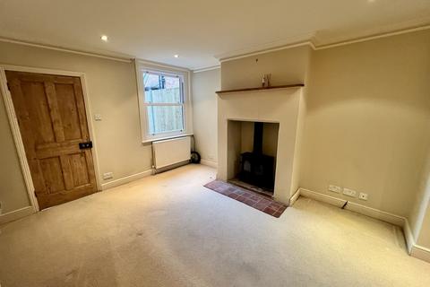 2 bedroom terraced house to rent, Newfield Road, Liss