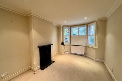 2 bedroom terraced house to rent, Newfield Road, Liss