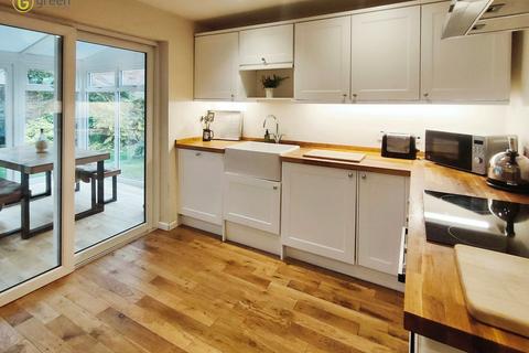 57 Chadshunt Close, Birmingham, B36 9UB