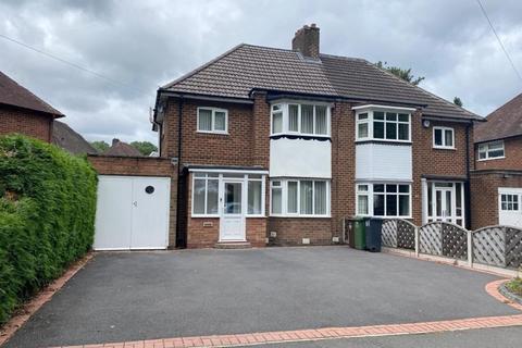 3 bedroom semi-detached house to rent, Highwood Avenue, Solihull B92