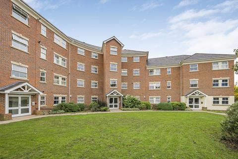 2 bedroom apartment to rent, Morton Close, Uxbridge UB8