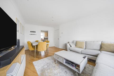 undefined, Morton Close, Uxbridge UB8