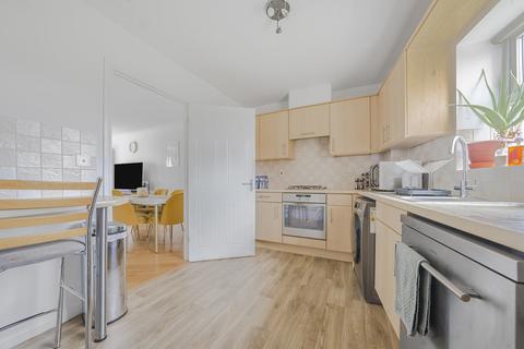 undefined, Morton Close, Uxbridge UB8