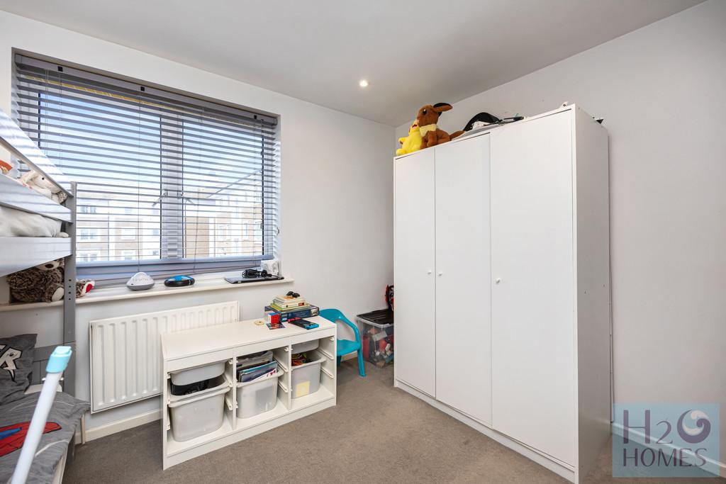 Britannia Court 5-012
