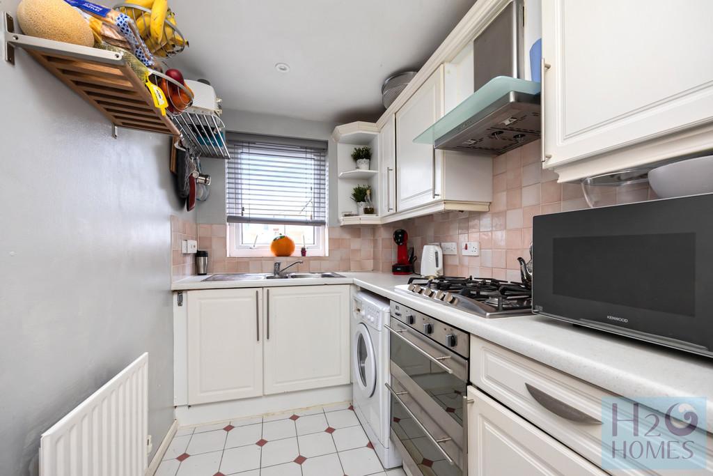 Britannia Court 5-014