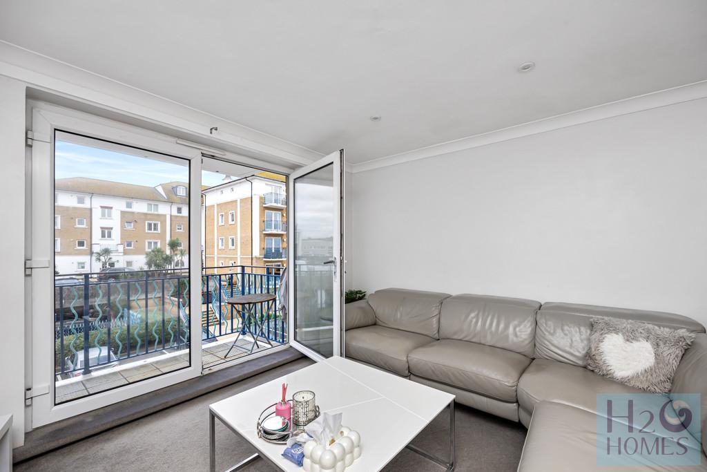 Britannia Court 5-003
