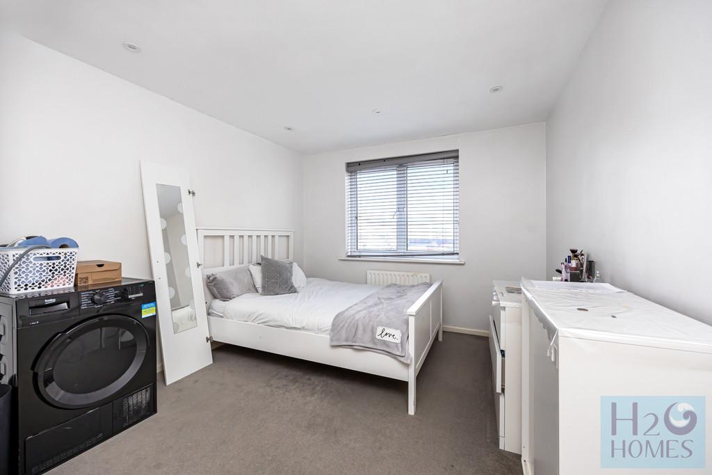 Britannia Court 5-007