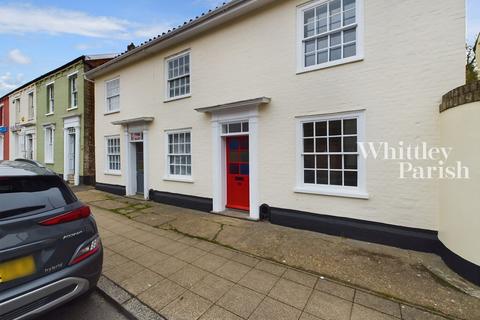 2 bedroom semi-detached house to rent, Mount Street, Diss