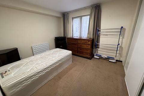 1 bedroom flat to rent, Braybourne Drive, Isleworth