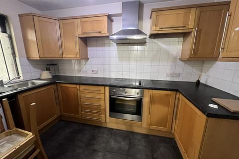 1 bedroom flat to rent, Braybourne Drive, Isleworth